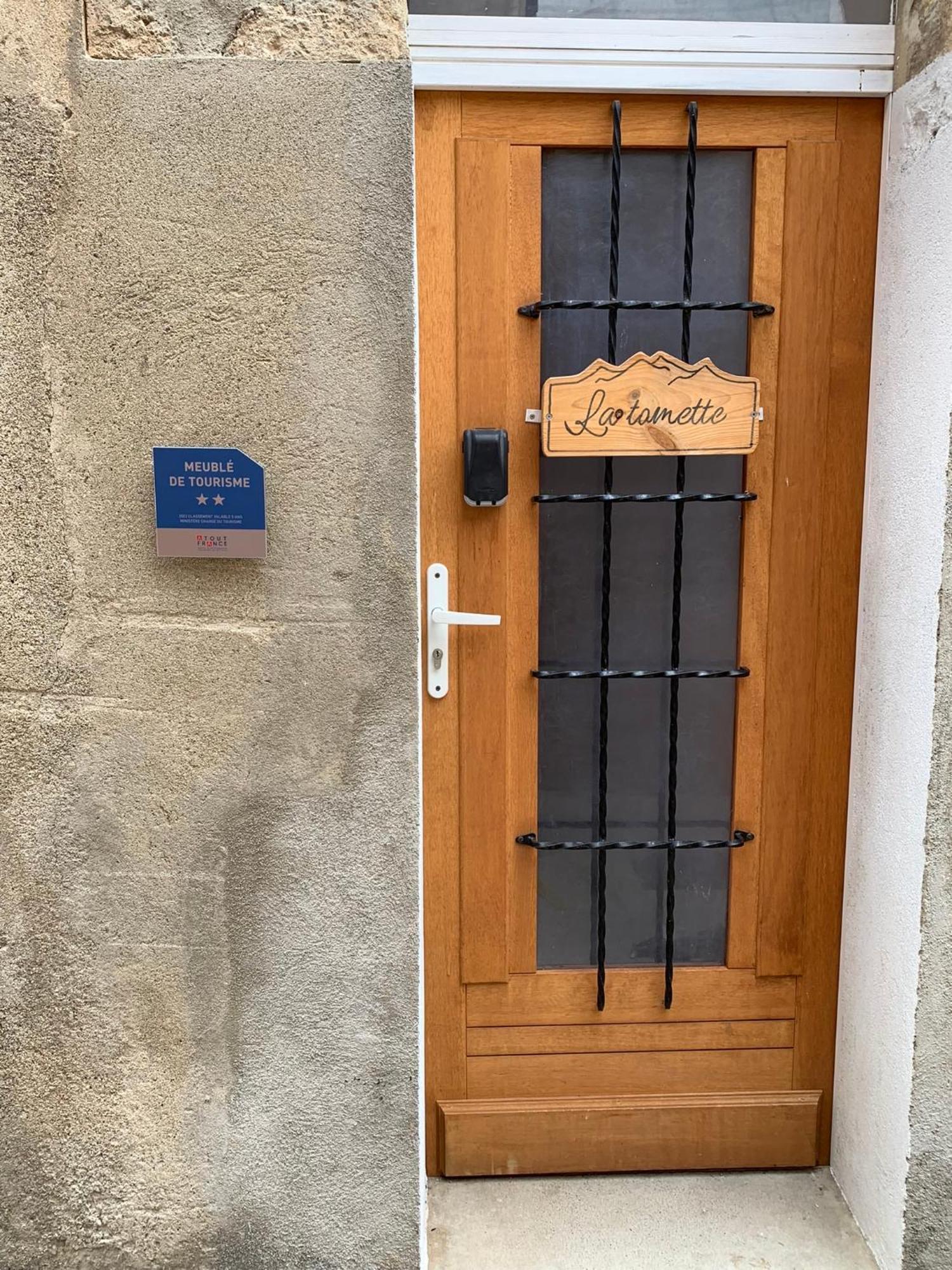 La Tomette - Le Charme De L'Authentique Apartment Maury Luaran gambar
